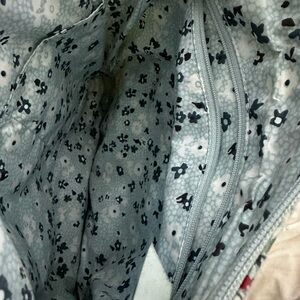 Vera Bradley cross body zippered